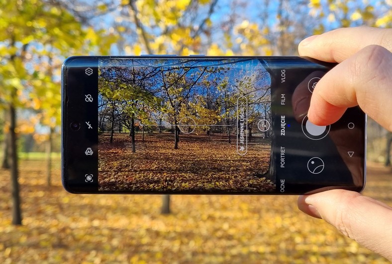 Jesień w obiektywie. Jak wydobyć jej piękno na fotografii? Konkurs Huawei, a w nim do wygrania fotograficzny smartfon nova 9