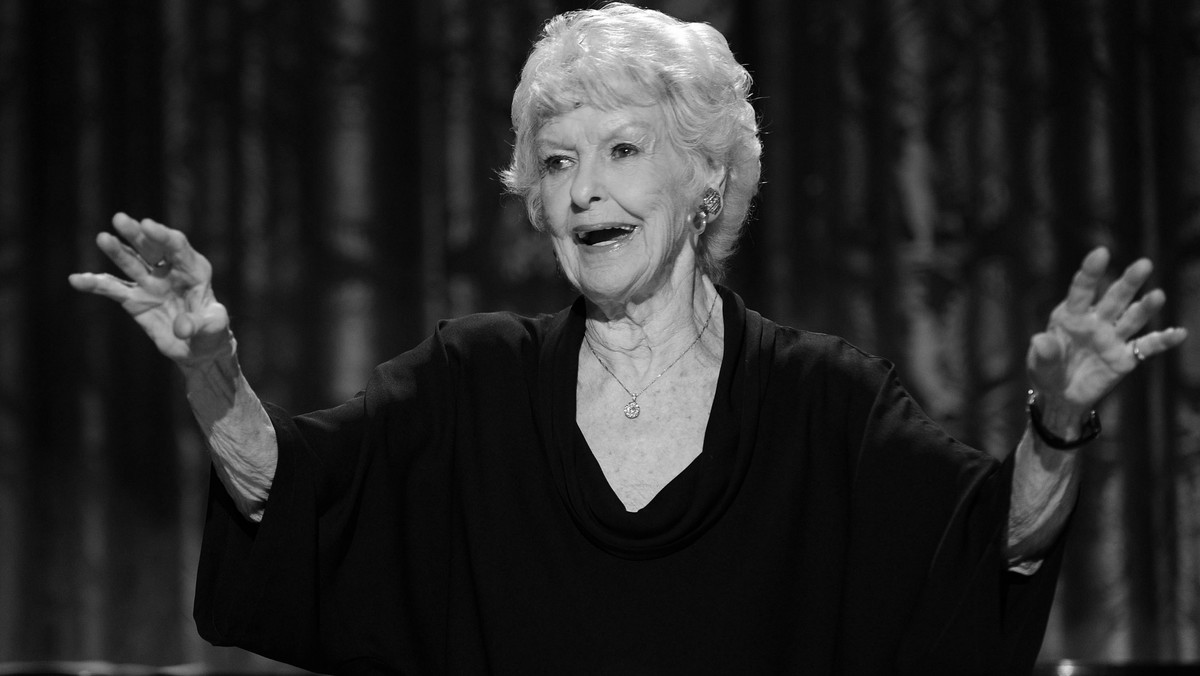 W wieku 89 lat zmarła Elaine Stritch, aktorka filmowa, telewizyjna i teatralna, trzykrotna laureatka nagrody Emmy i ulubienica Ameryki. Jej śmierć zostanie uczczona minutą ciszy na Broadwayu.