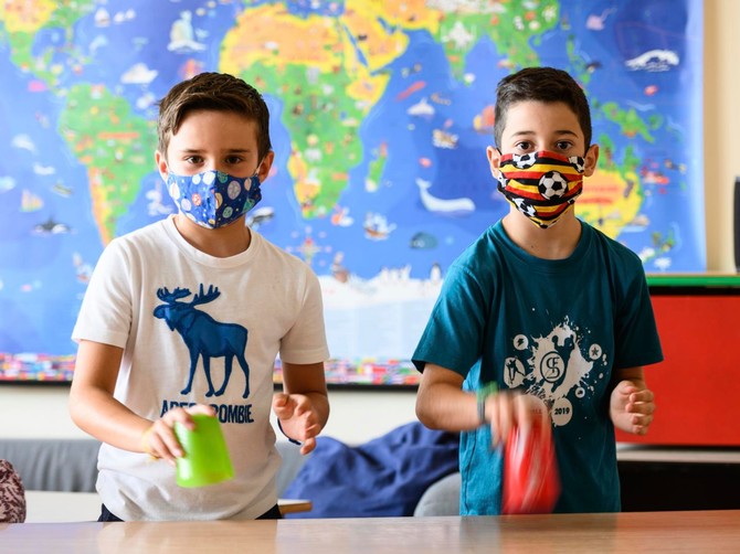 Đaci u Nemačkoj sa maskama 
