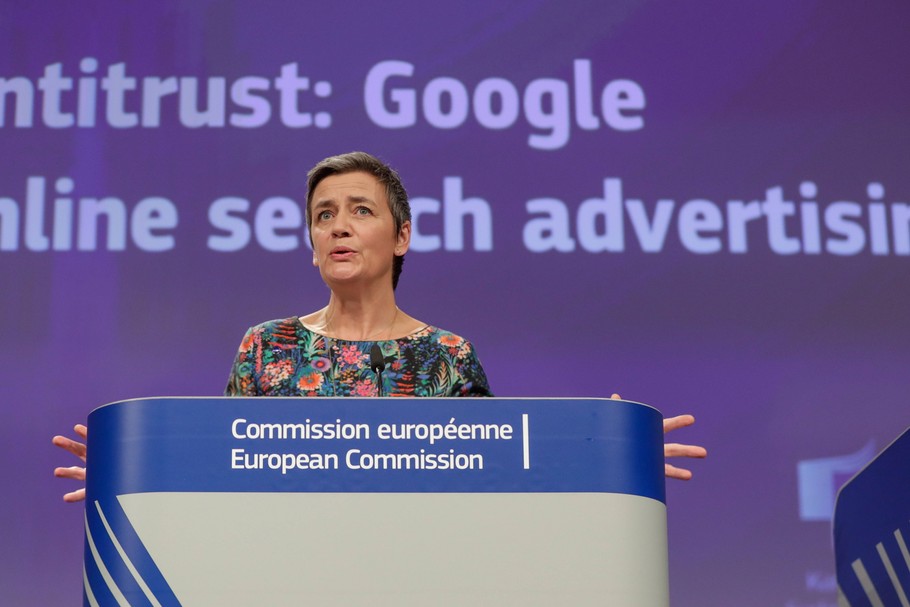 Komisarz UE Margrethe Vestager ogłasza decyzję ws. Google