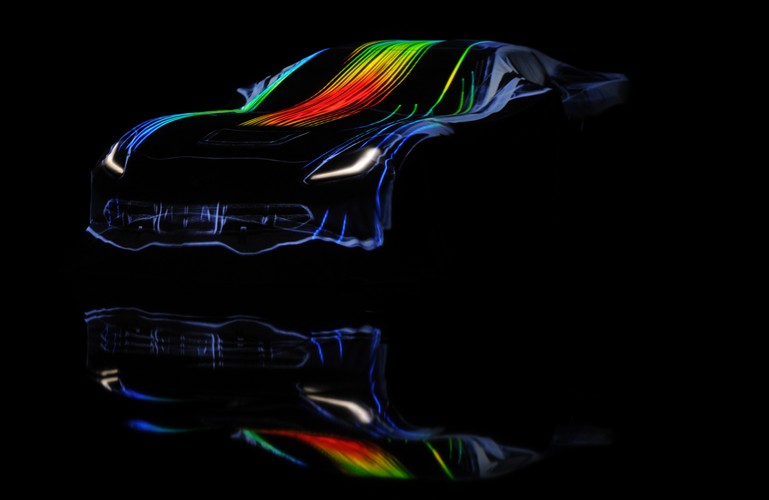 Samochód Chevrolet Corvette Stingray zaprezentowany podczas wystawy North American International Auto Show w Detroit w USA. Nowy model tego auta w III kwartale trafił do salonów motoryzacyjnych w Ameryce, a w jeszcze grudniu 2013 roku pojawi się w sprzedaży na europejskim rynku. Fot. Daniel Acker, Bloomberg's Best Photos 2013.