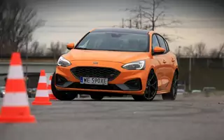 Ford Focus ST – nieustanna radość z prowadzenia – TEST