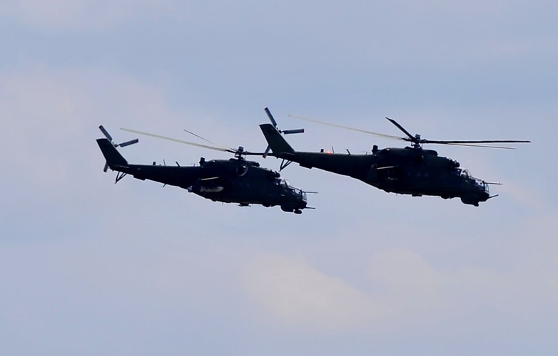 Ćwiczenia Puma 15 na poligonie poligonie w Drawsku Pomorskim <br><br>fot. (mb/cat) PAP/Marcin Bielecki