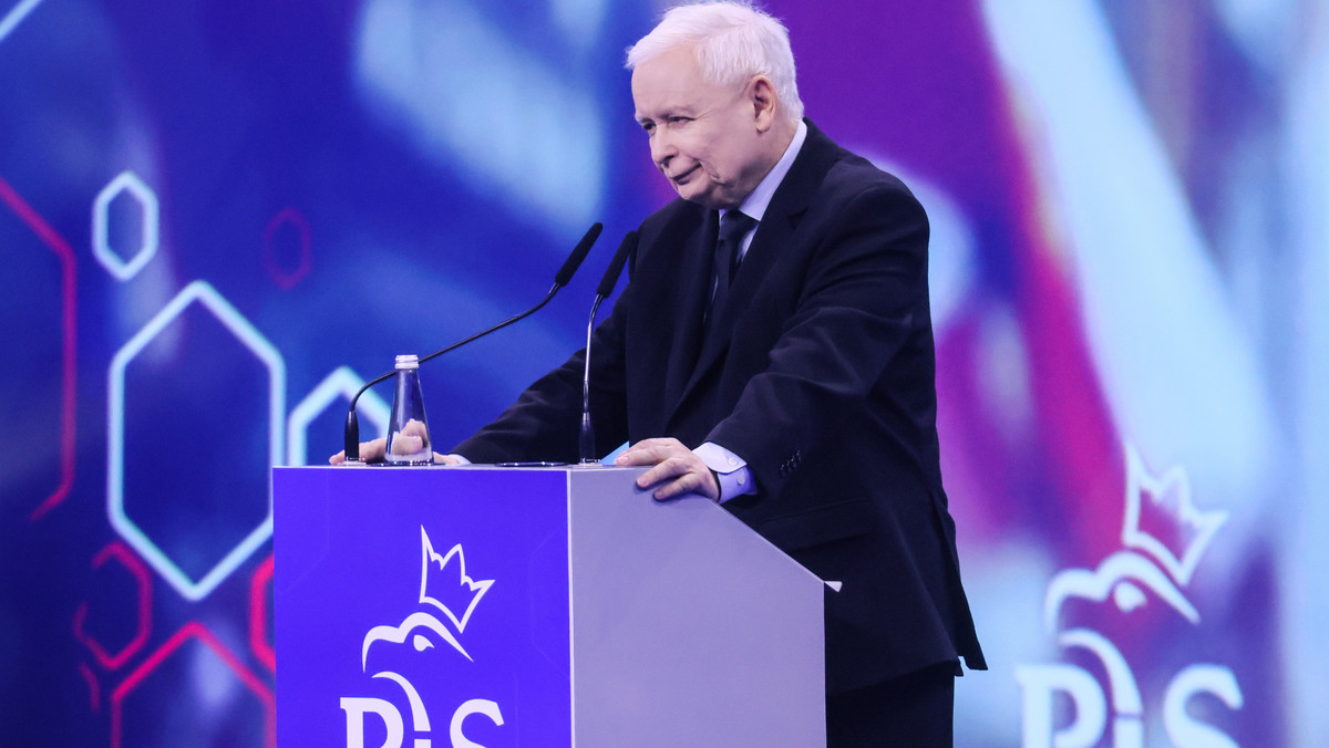 Kaczyński zapowiada 800 plus. "Obiecują wyższą inflację i podatki"