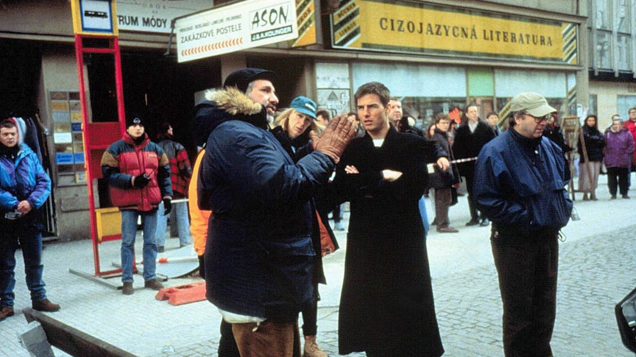Tom Cruise počas natáčania veľkofilmu Mission: Impossible v Prahe. 