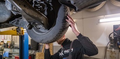 W jaki sposób poznać czy auto jest powypadkowe? Zapytaliśmy mechaników