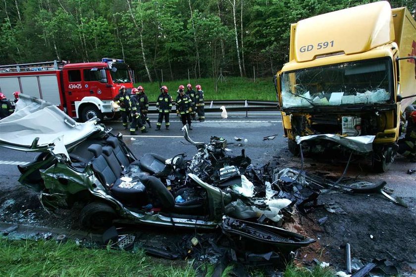 Tragedia na trójmiejskiej obwodnicy. DRASTYCZNE FOTO!