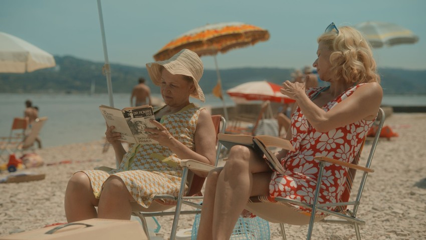 Kadar iz filma "Belo se pere na devedeset"