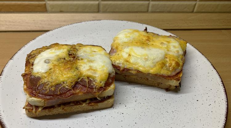 Pizza szendvics - ez most a családunk kedvence Fotó: Rácz Zita
