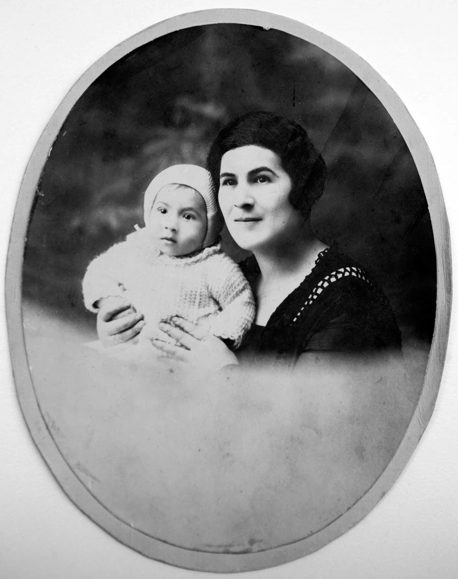 Dobrunka Cekić sa sinom Živojinom