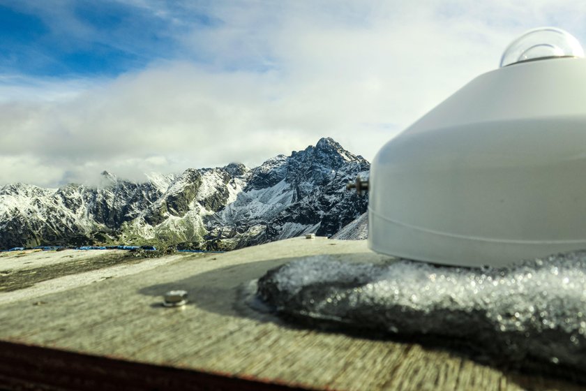 Widok z Wysokogórskiego Obserwatorium Meteorologicznego na Tatry, 9 października