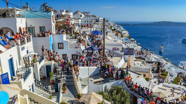 "Na Santorini nawet turyści narzekają na dużą liczbę turystów"