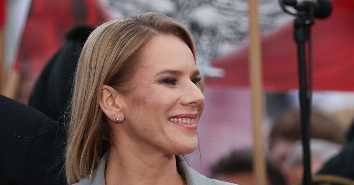 How do Poles measure  the fresh  first lady, Marta Nawrocka? Criticism, hatred  or increasing  support? [REPORT]
