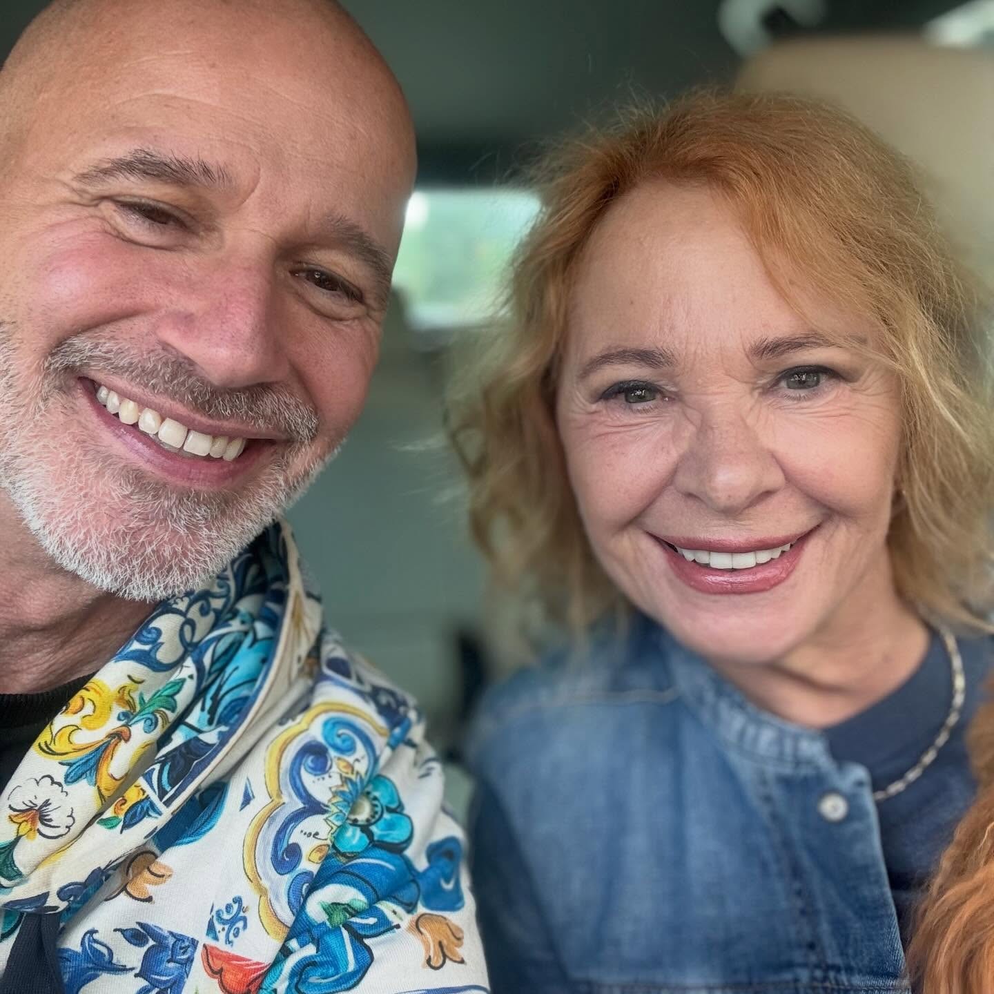 Moderátor Honza Musil a herečka Kamila Magálová.