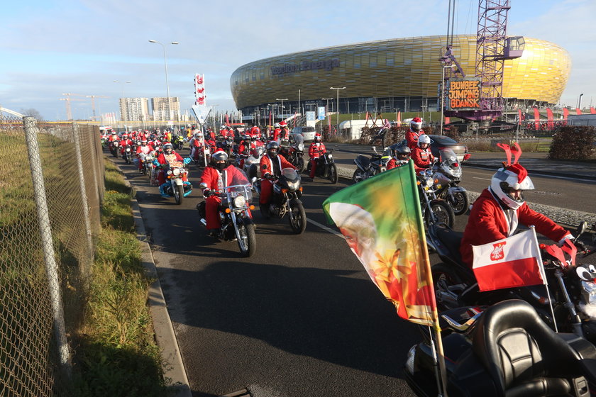 Mikołaje na motocyklach już po raz 17. przejechali przez Trójmiasto