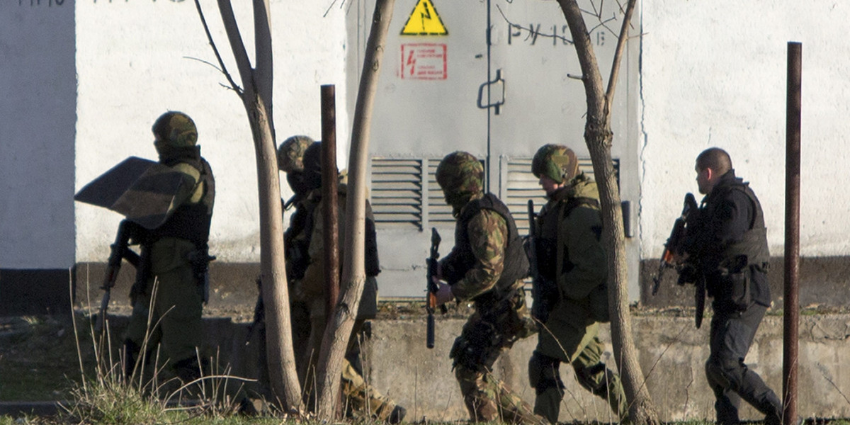 Strzały na Krymie. Rosjanie atakują ukraińską bazę