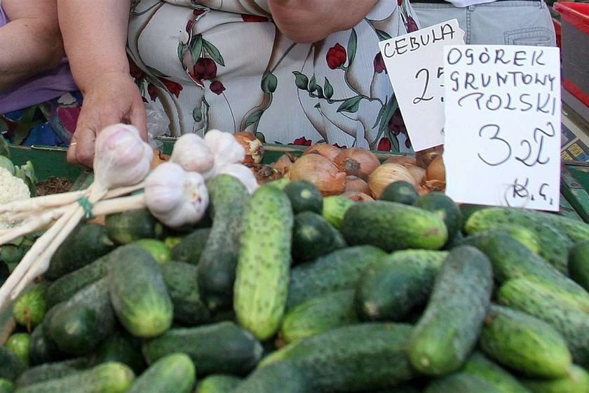 Skandal! Handlarze żerują na epidemii!