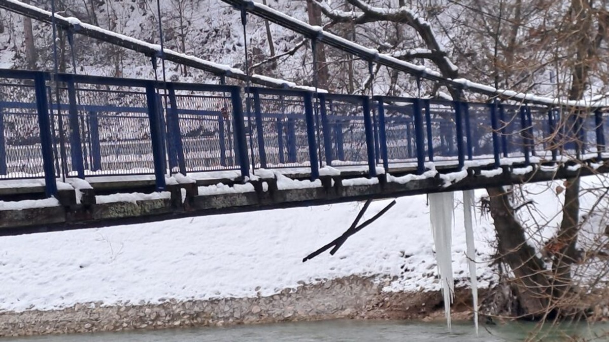 Viseći most na Limu