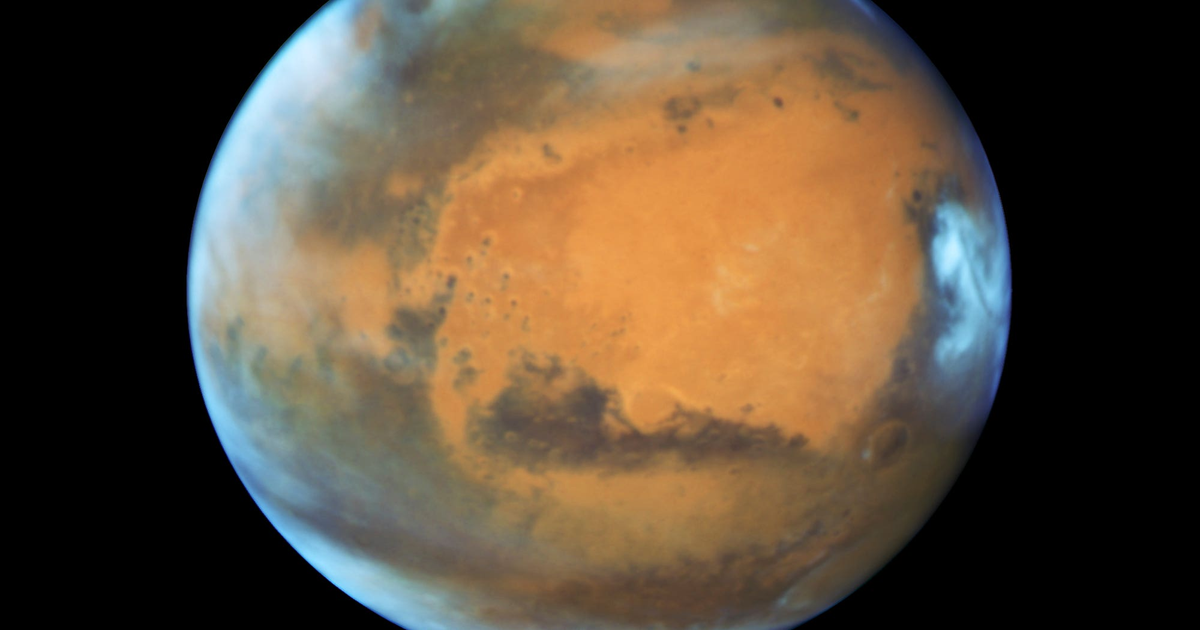 Mars-atmosphere-could-provide-drinking-water-not-just-underground-ice
