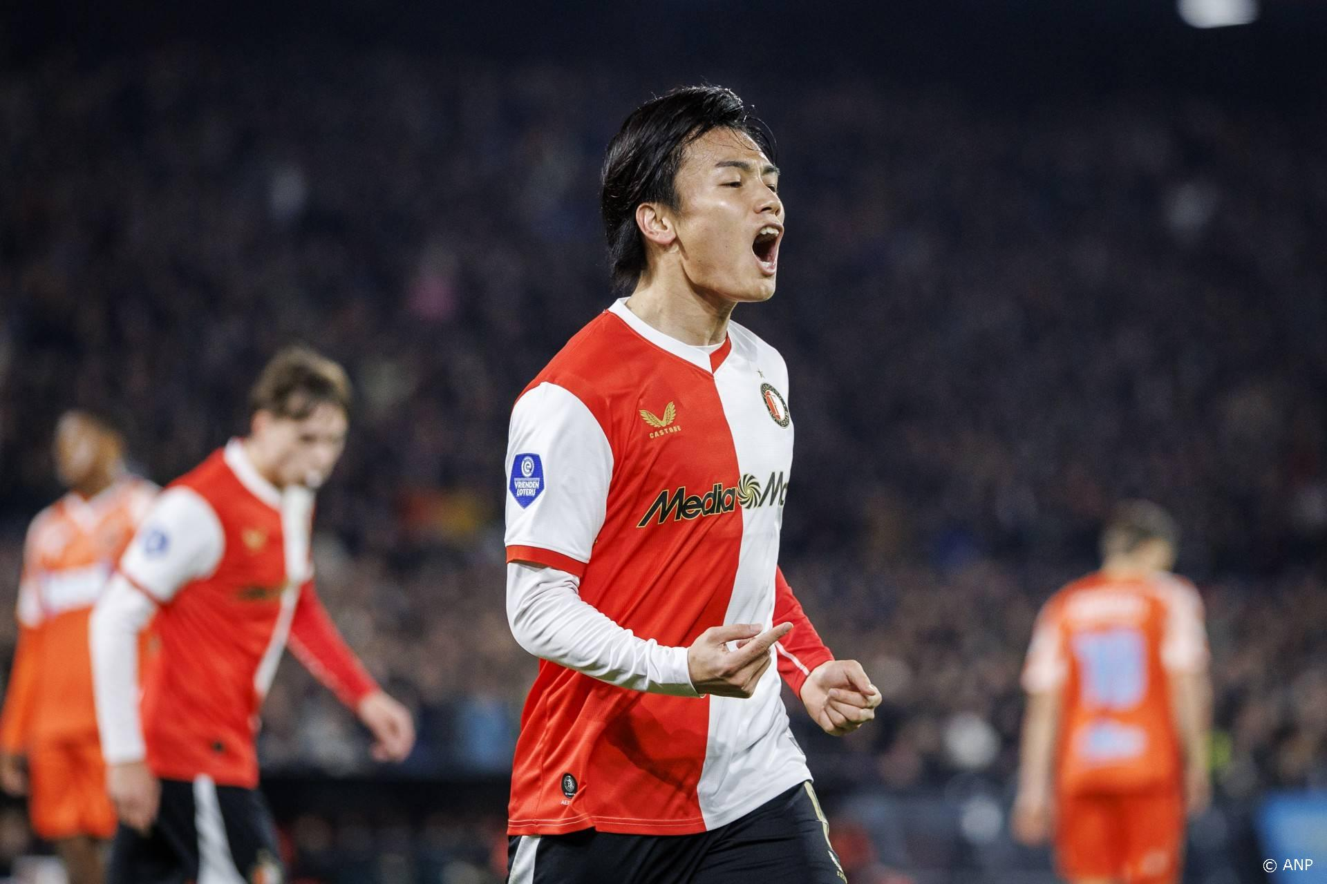 Feyenoord verdringt PSV als koploper na 3-1 zege tegen Volendam