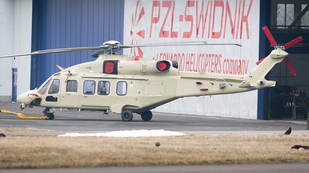 Zdjęcie wyprodukowane w Świdniku śmigłowca AW149.