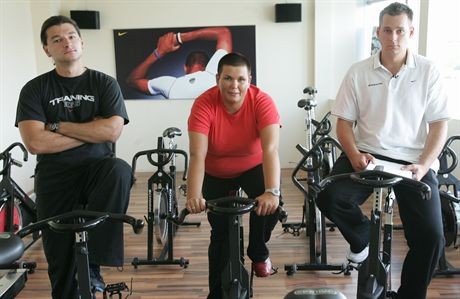 WARSZAWA 28 07 2006EWA RYBITWA UCZESTNICZY W AKCJI ODCHUDZANIAODCHUDZANIE SILOWNIA GYMNASIONFOT DAMIAN BURZYKOWSKI