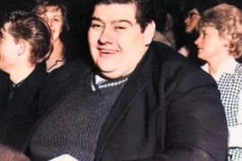 Uspeo je da PREŽIVI 382 DANA BEZ TRUNKE HRANE na sulud način, a sve da bi smršao 130 kg: Kad je došao do idealne težine, svi su gledali u njega ISKOLAČENIH OČIJU