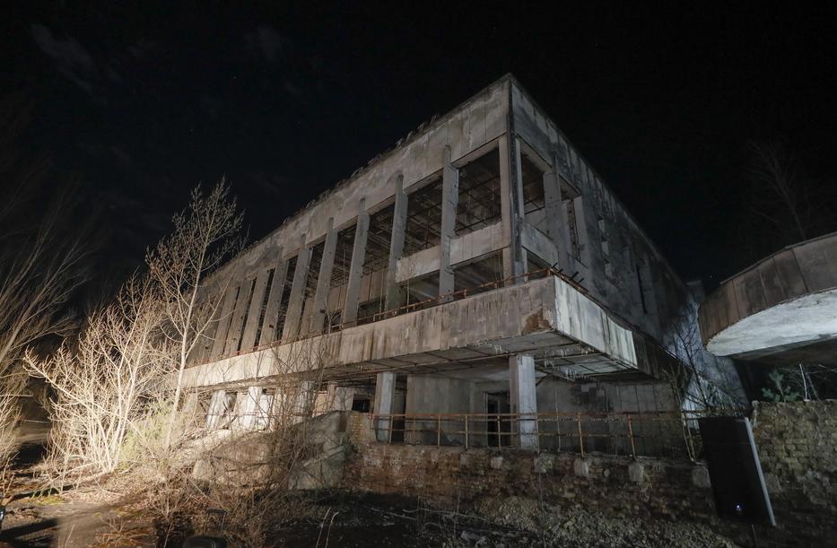 Elhagyott épület ma a csernobili zónában / Fotó: MTI/EPA/SERGEY DOLZHENKO 