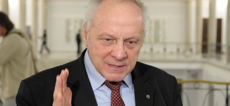 Niesiołowski: Prerząd jak prababka