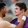 Novak Đoković i brazilski teniser Fonseka posle meča na Rolan Garosu | Foto: Getty Images