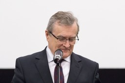 Gliński: 17 strumieni wsparcia dla kultury podczas pandemii