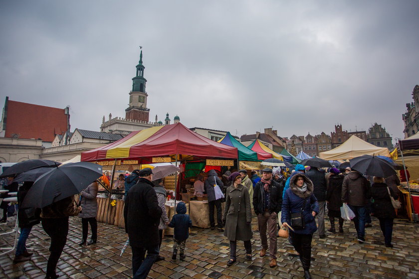 Jarmark kaziukowy przyciągnął tłumy na Stary Rynek