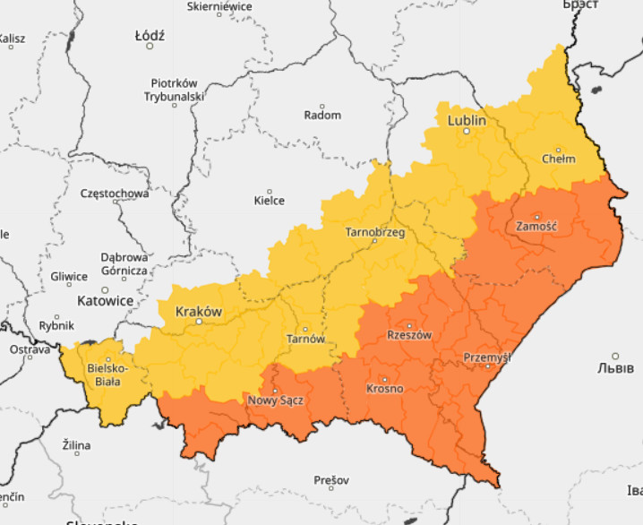 Ostrzeżenia przed burzami z gradem na wtorek