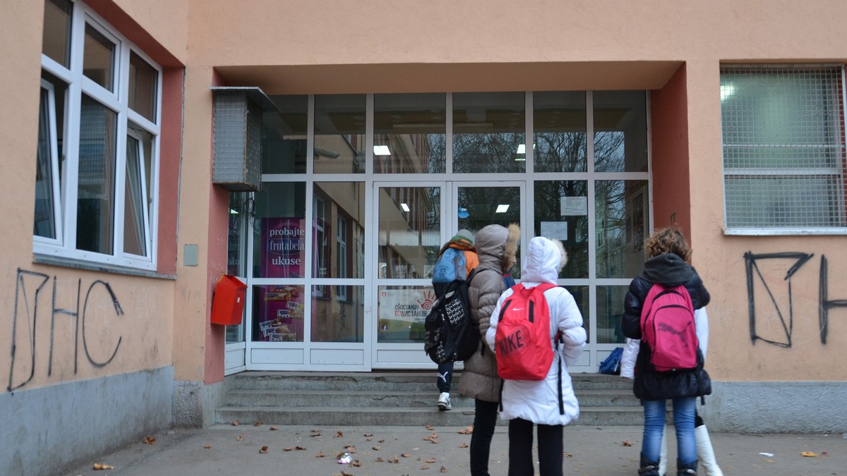 Zadatak iz srpskog jezika za prvi osnovne roditeljima zadao muke