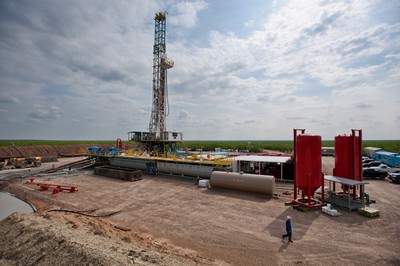 Dzięki ropie z łupków USA wyrastają na energetycznego giganta