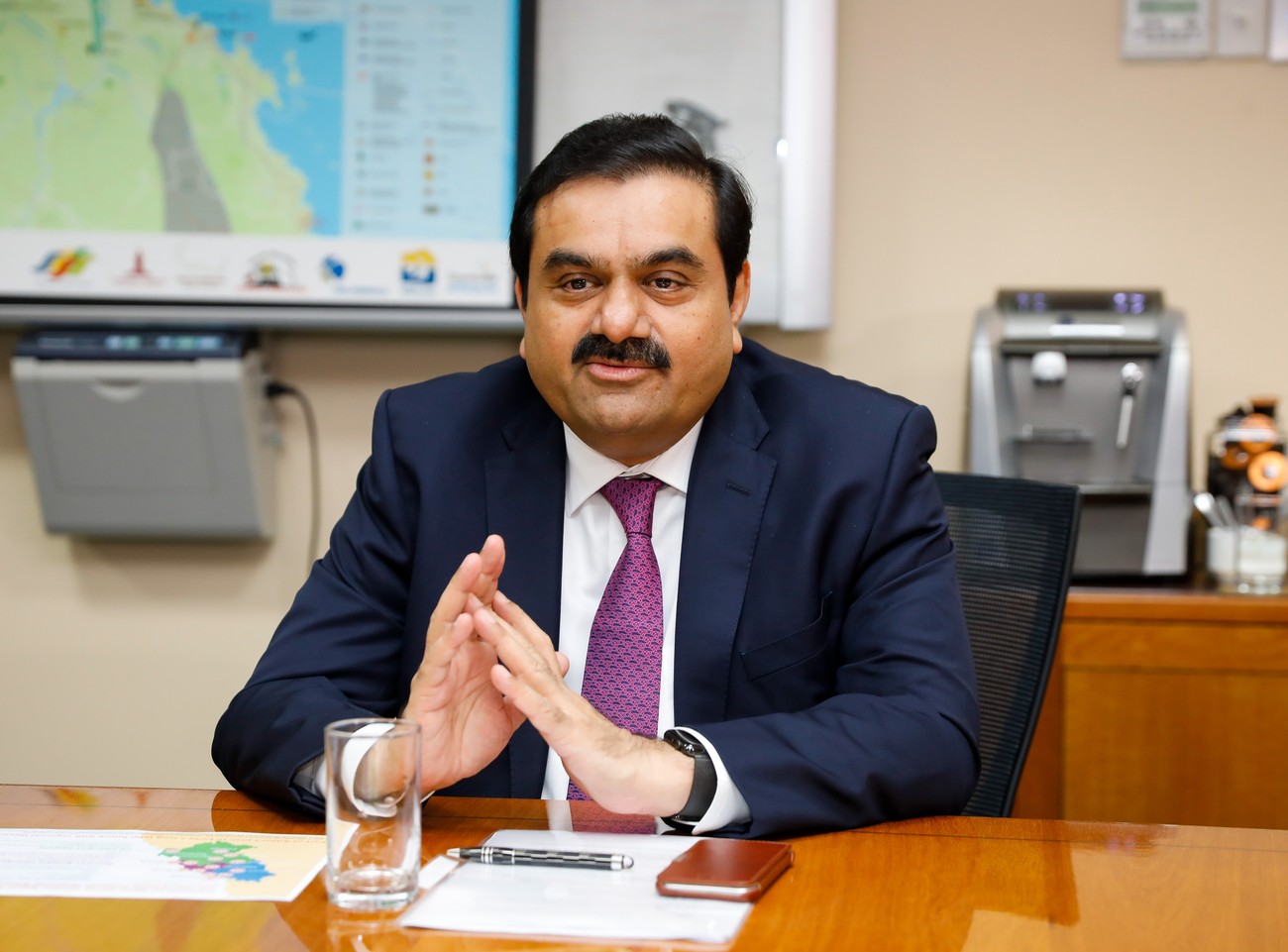 Gautam Adani postao drugi NAJBOGATIJI ČOVEK na svetu: Upravo je pretekao Bezosa, a od Maska i prvog mesta na listi ga deli oko 113 milijardi dolara