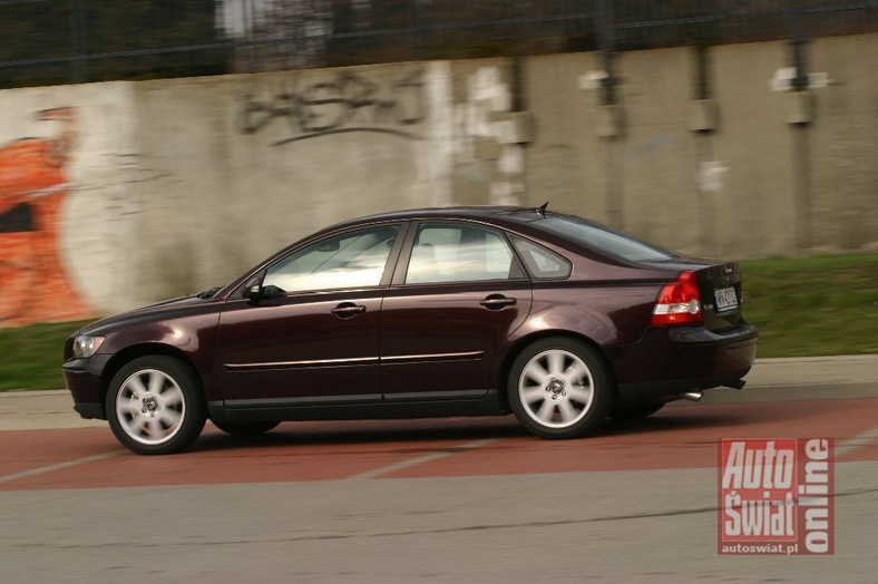 Volvo S40