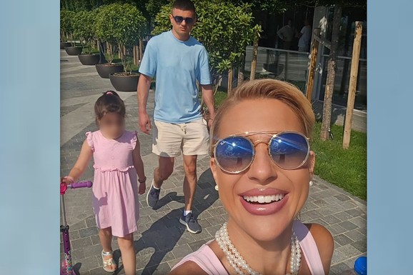 JOVANA POKAZALA KAKO SE TIGAR SLAŽE SA NJENOM ĆERKOM Prizor sa beogradskih ulica koji topi srca: Voditeljka objavila porodične trenutke
