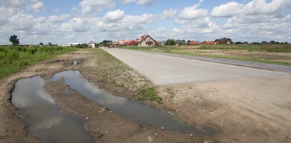 Podatek na drogi już jest. Ale 15 mld zł z niego zniknęło