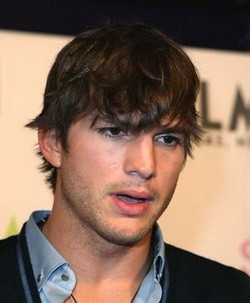 30492_ashton-kutcher-2530940-d000275E84ec9627efcd0