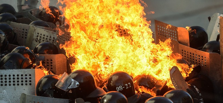 Nie tylko w Kijowie leje się krew. Tysiąc demonstrantów w centrum miasta