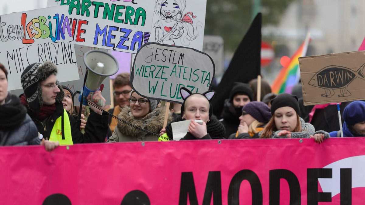 W proteście przeciwko wszelkim formom wykluczenia, opresji i dyskryminacji przeszedł w sobotę przez Poznań Marsz Równości. W manifestacji wzięło udział ok. 100 osób.