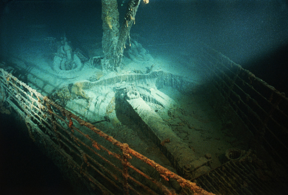 Titanic spoczywa w głębinach Atlantyku od ponad 100 lat na głębokości ok. 3,6 tys. m.