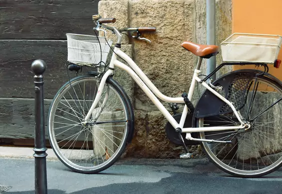 Pastelowe rowery miejskie [+poradnik jak wybrać idealny rower]