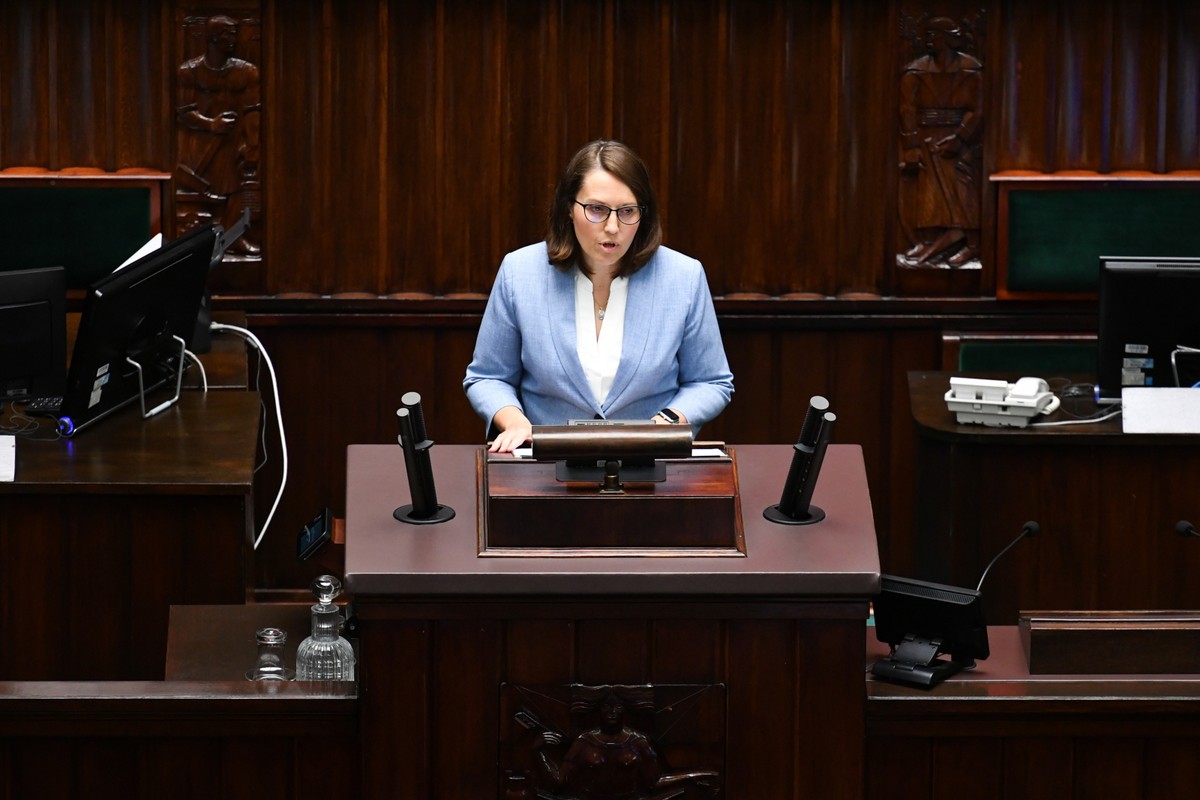 Minister finansów Magdalena Rzeczkowska