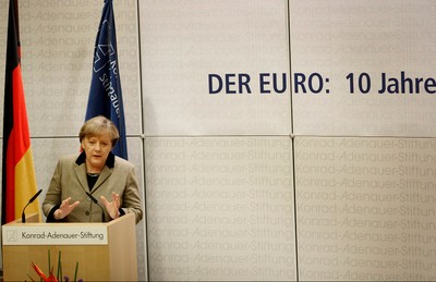 Angela Merkel pogratulowała Samarasowi i zaprosiła go do Berlina