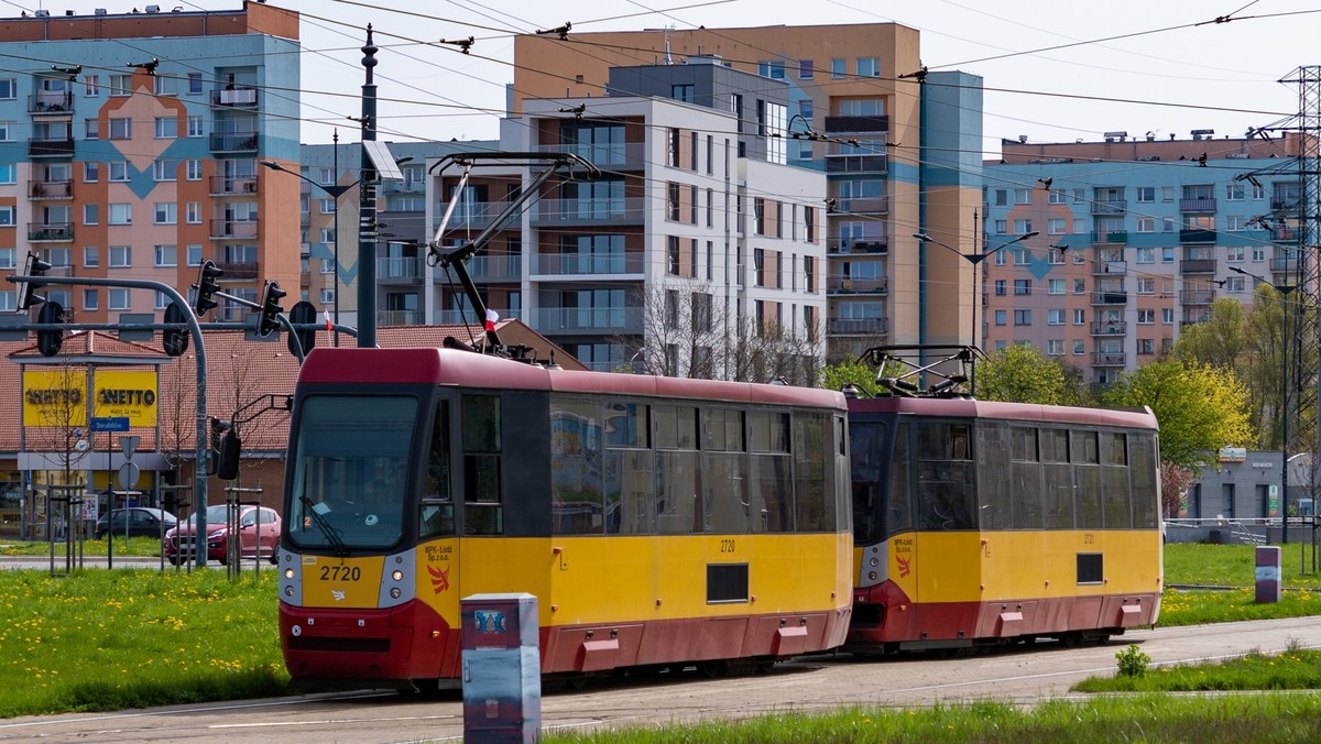 Zderzenie tramwaju z autobusem w Zgierzu. Ranna jedna osoba