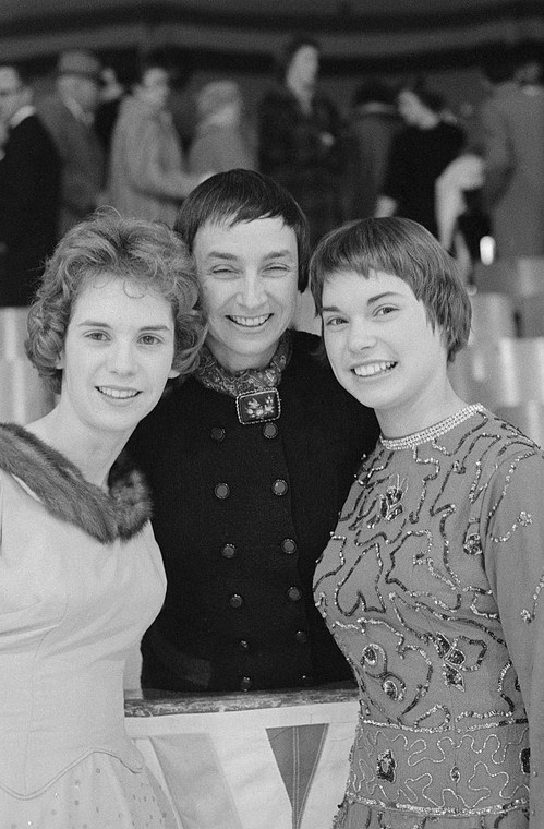 Maribel Vinson Owen z córkami, Laurence i Maribel, 28 stycznia 1961 r.