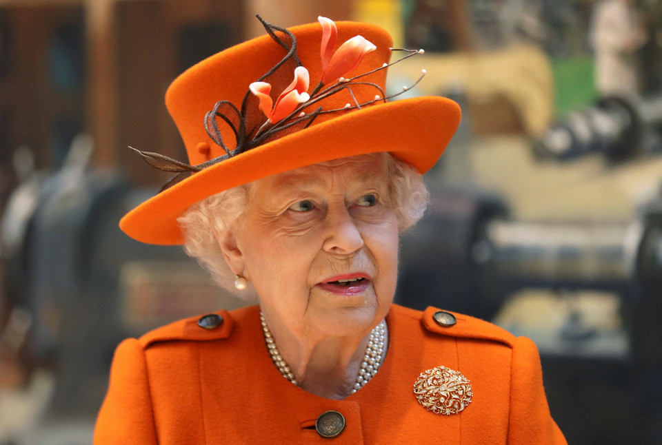 Tytuły członków rodziny królewskiej: królowa Elżbieta II