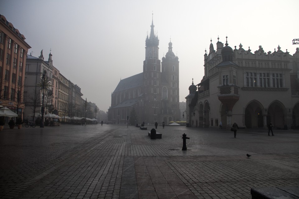 Kraków spowity mgłą